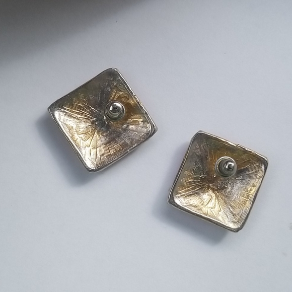 Jewelry 3 pairs of post earrnings - Picture 7 of 7